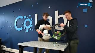 Unboxing KUKA LBR iisy mit SCHUNK Coact Greifer im italienischen CoLab [upl. by Roath]