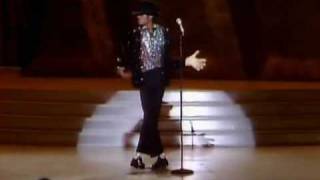 Michael Jackson Billie Jean Live  1983 El Mundo ve su Moonwalk por primera vez en TV [upl. by Arzed]