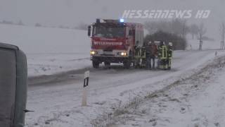 Schneechaos in Nordhessen  Schulbus verunglückt  13012017 [upl. by Herby807]