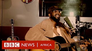 Fally Ipupa A Flyé Acoustique BBC Africa [upl. by Anavrin938]