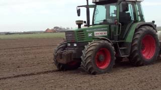 Loonbedrijf Jan Hes met Fendt 30890 en monosem zaaimachine [upl. by Aiciles]