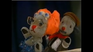 Sooty amp Co S02E14 Sweeps Family [upl. by Seumas252]