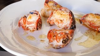 Médaillons de homard sautés au beurre moussant [upl. by Viradis137]