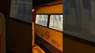 Northern Line Arriving  Hendon Central Station [upl. by Attekram]