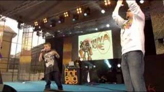 Puhuva Kone  Puhuva Kone live Yle X popissa [upl. by Eillam]