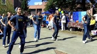 Bailey Mountain Cloggers at Mars Hill College Homecoming [upl. by Irotal249]