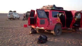 Aldo Kane Henry Cavill amp Neil Hodgson in the Taklimakan Desert Driven To Extremes [upl. by Geri811]