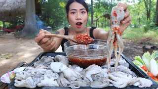 Mukbang octopus boiled with chili sauce  Eating and cooking octopus [upl. by Nakasuji]