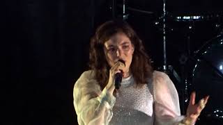 Lorde  Liability  Reprise w full speech  Live  Palladium Cologne  102017 [upl. by Alaaj776]