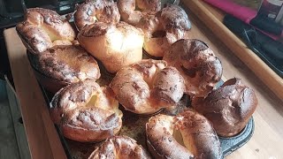 How to make Yorkshire Puddings  Light amp Crispy cooking [upl. by Smaoht175]