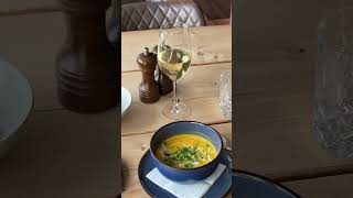 Græskarsuppe  Efterår på Værftet restaurant og bar [upl. by Hi435]