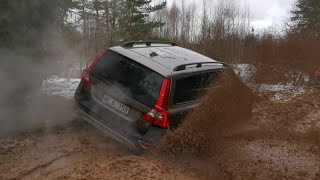 Volvo XC70 offroad 2023 Volvo XC70 P3 20072014 in deep mud Volvo AWD test DDrive [upl. by Trudie]