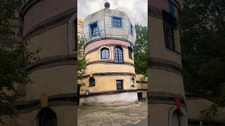 Das Haus der 1000 Fenster  Hundertwasserhaus „Die Waldspirale“ in Darmstadt [upl. by Essilem]