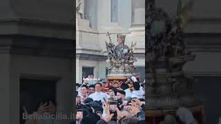 SantAgata esce dal Duomo di Catania per la processione [upl. by Akit]