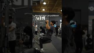 Pronated grip Lat pulldown vs neutral grip Lat pulldown [upl. by Elik]