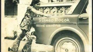 Si Jago Mogok  Titiek Sandhora [upl. by Aynotel]