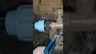 Kako da resite curenje vode na okiten crevu How to fix a water leak on an outdoor hose [upl. by Palermo375]