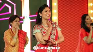 Banno Re Banno Kabira  Mahi Ve  Brides Mother Dance  Sangeet Dance  Family Performance [upl. by Yong]