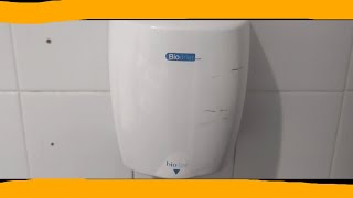 hand dryer bio drier north city family and fitness centre 🚻♿🏊🏻‍♂️ 2 [upl. by Sisi]