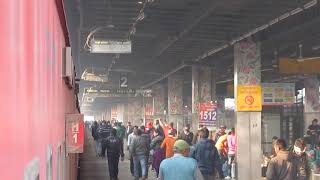 12557 SAPT KRANTI SF Express arriving at ANAND VIHAR TERMINUS DELHI [upl. by Puff]