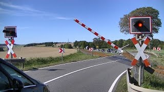 Spoorwegovergang Hachenburg D  Railroad crossing  Bahnübergang [upl. by Eillil56]