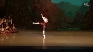 Giorgi Potskhishvili Frondoso Variation from the ballet Laurencia  Tbilisi Ballet Festival [upl. by Gonta611]