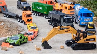 Bersihkan Longsor Batu Gunung Dari JalanExcavatorDozerTruk oleng [upl. by Trelu741]