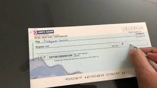 Bearer Cheque and Crossed Cheque and different in both cheque [upl. by Xylina]