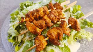 brochettes de poulet au paprika au four  sauce blanche pour salade [upl. by Chellman362]