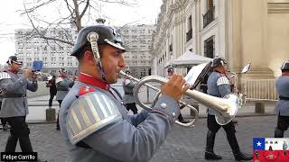 Regimiento Escolta Presidencial N°1 quotGranaderosquot pasacalle Rumbo al Palacio de la Moneda [upl. by Landsman711]