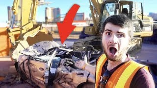 JAI DÉTRUIT UNE VOITURE AVEC UNE PELLETEUSE  Vlog Las Vegas [upl. by Puto]