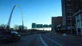 Driving in USA  St Louis Missouri  Downtown and The Arch [upl. by Darnall]