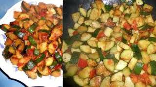 Courgettes Sautées à lAil et au Paprika [upl. by Drusilla58]