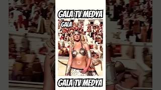 Beyonce Britney Pink Düet Yaptığı We Will Rock You Şarkısı [upl. by Legnaros]