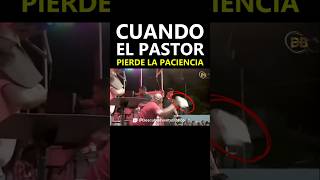 Pastor Pierde la Paciencia con el Baterista Un Momento Para Recordar [upl. by Gibbeon]