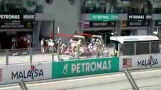 F1 Sepang 2007 toyota pit stop [upl. by Aleina]