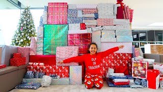 TIANA AND FAMILY OPENING CHRISTMAS PRESENTS 2018 Special [upl. by Yesac142]