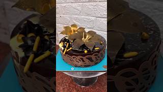 cake chocolate trending gold viralvideo garnishing cakedesign youtubeshorts [upl. by Assilanna]