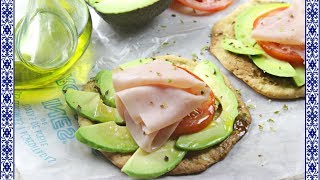 Torta salada con aguacate y pavo [upl. by Cherey]