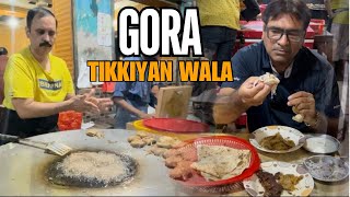 MOST PAPULAR NAAN TIKKI  Gora Tikkiyan wala in faisalabad [upl. by Mallis]