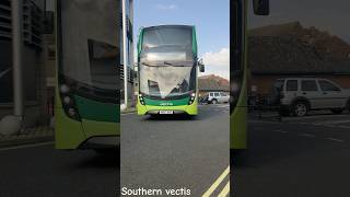 Here you can see southern vectis bus 1669 on route 38 pulling into Newport bus station [upl. by Kleeman]