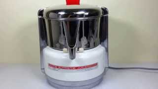 ACME Supreme Juicerator Model 6001  Juicer [upl. by Yeltihw913]