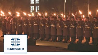 Erklärstück I Der Große Zapfenstreich I Bundeswehr [upl. by Mehala]