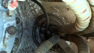 How it works The track motor spool in an Excavator [upl. by Siraj]