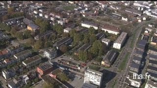 Allemagne Friboug en Brisgau  écoquartier Vauban panneaux solaires sur les toits [upl. by Llehcim576]