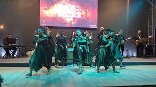 Gadol Adonai coreografia [upl. by Verbenia]