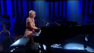 Annie Lennox 12052009  Little Bird Later with Jools Holland HQ [upl. by Adnalor760]