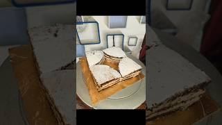 কাস্টমারকে না বলে কেক কেটে ফেললাম simplecakedecoration roundcakediyesquarecakecutting cakedecorat [upl. by Orna]