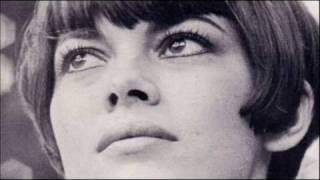 Mireille Mathieu en concert au Canada 1971 [upl. by Essilem]