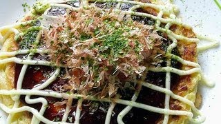 Video receta Como preparar okonomiyaki o pizza japonesa  How to Make Okonomiyaki [upl. by Dey]